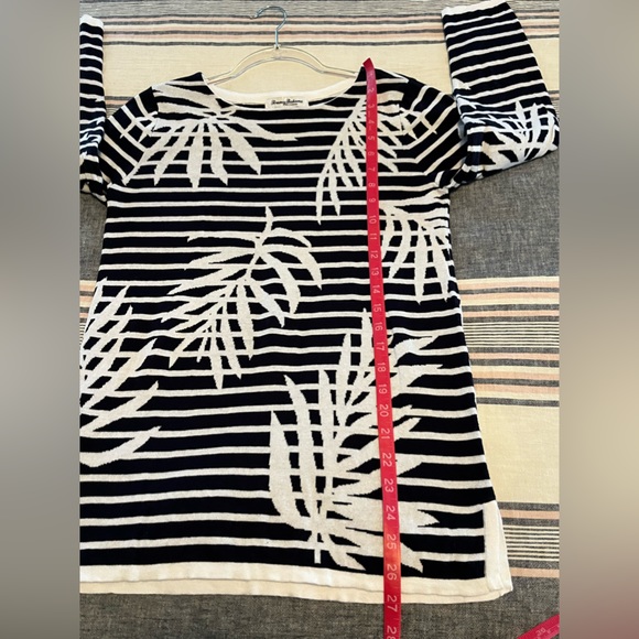 TOMMY BAHAMA | Small | Very SOFT! - Picture 9 of 12